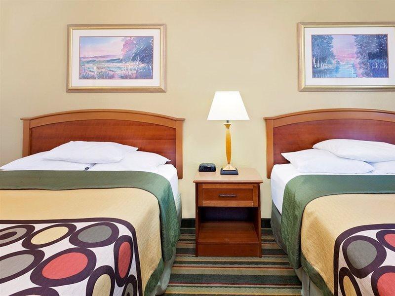 Super 8 By Wyndham Mt. Pleasant Hotel Mount Pleasant Exterior foto
