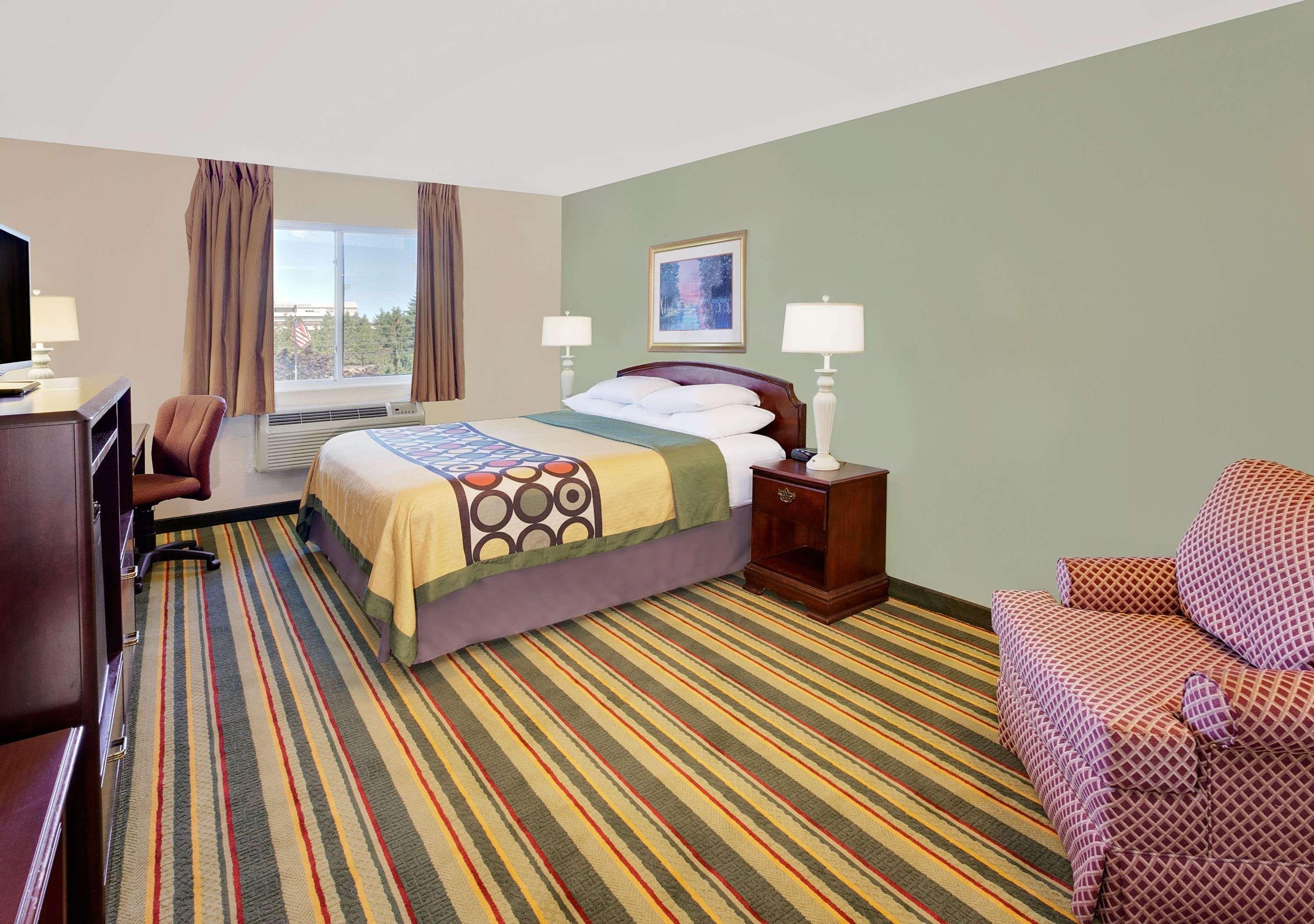 Super 8 By Wyndham Mt. Pleasant Hotel Mount Pleasant Exterior foto
