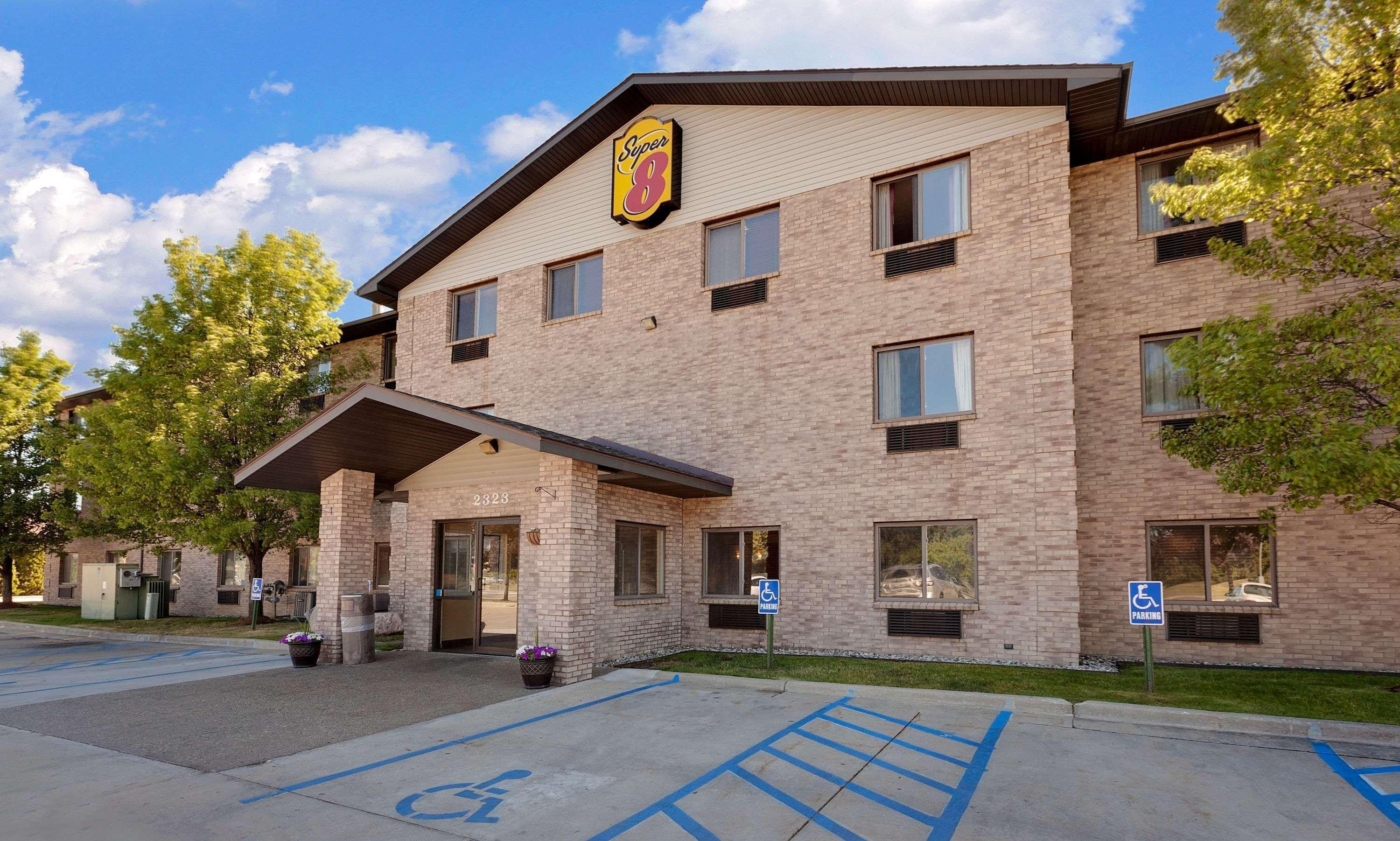 Super 8 By Wyndham Mt. Pleasant Hotel Mount Pleasant Exterior foto
