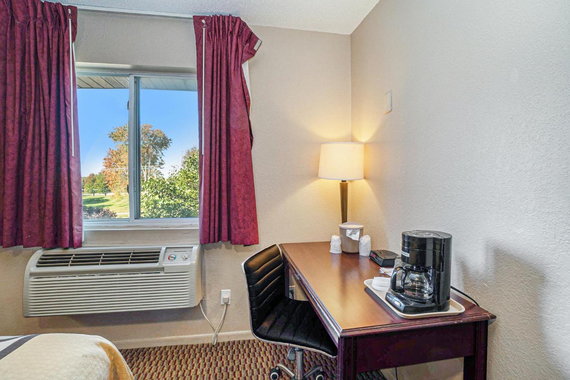Super 8 By Wyndham Mt. Pleasant Hotel Mount Pleasant Exterior foto