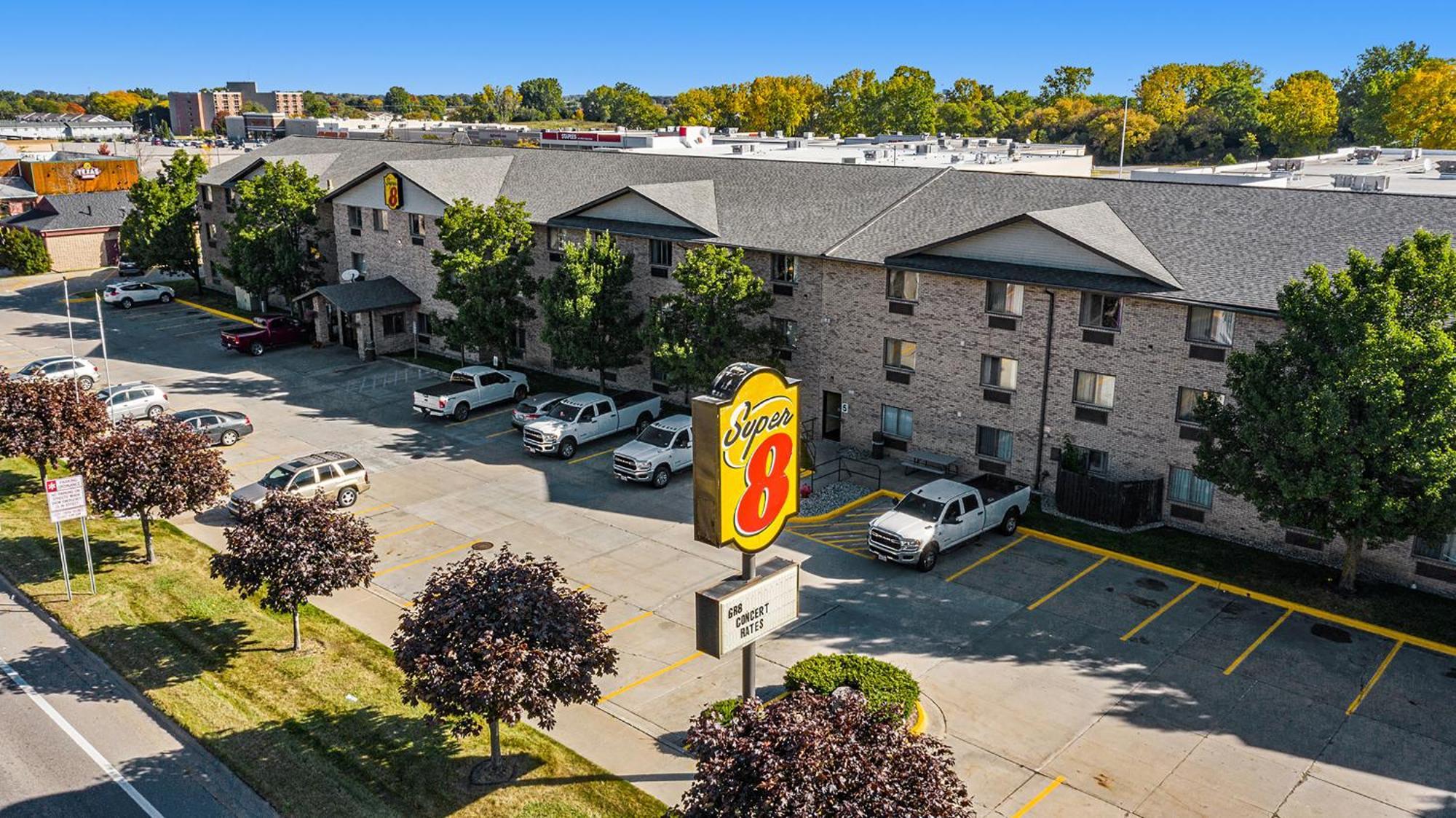 Super 8 By Wyndham Mt. Pleasant Hotel Mount Pleasant Exterior foto
