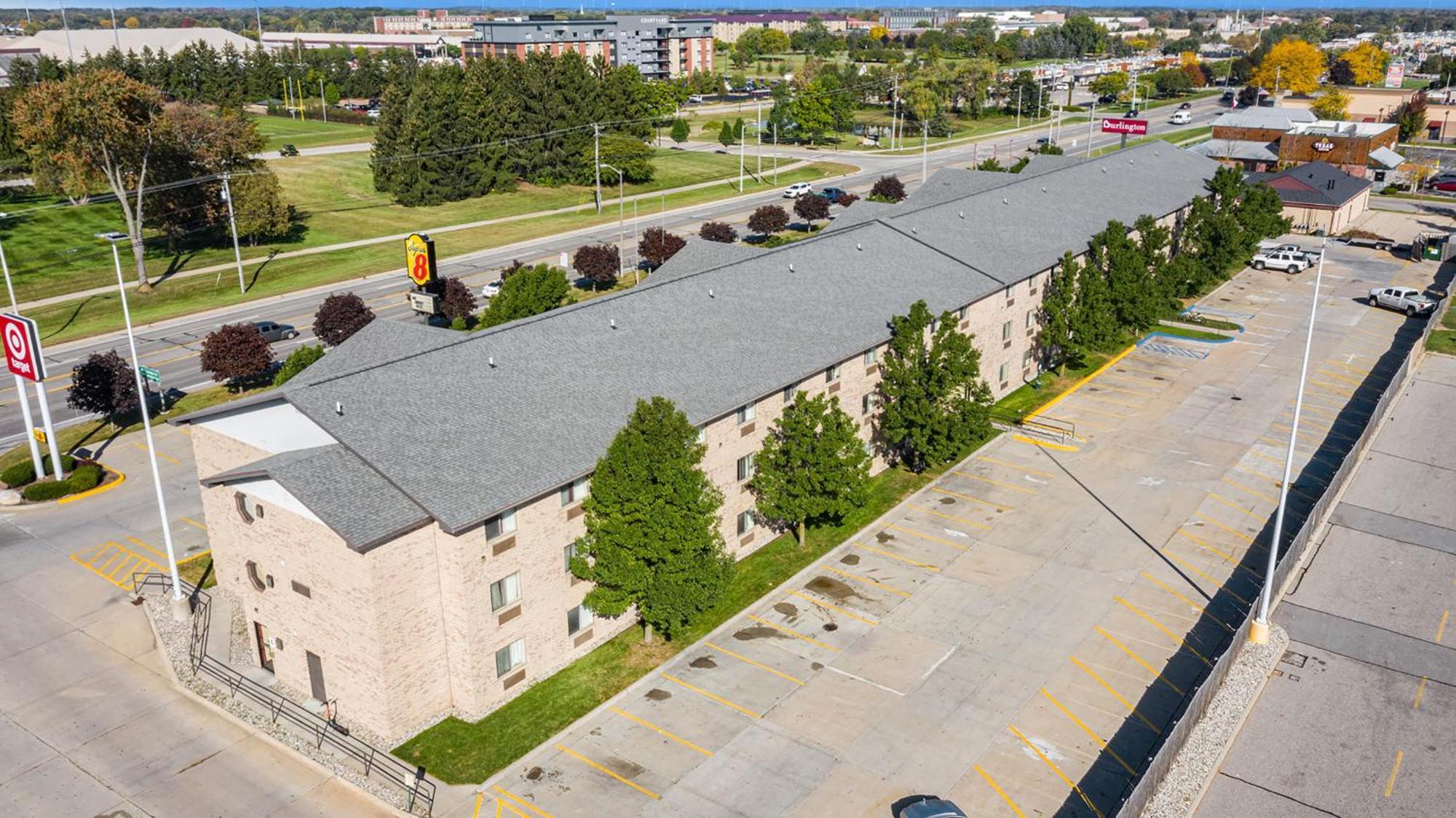 Super 8 By Wyndham Mt. Pleasant Hotel Mount Pleasant Exterior foto